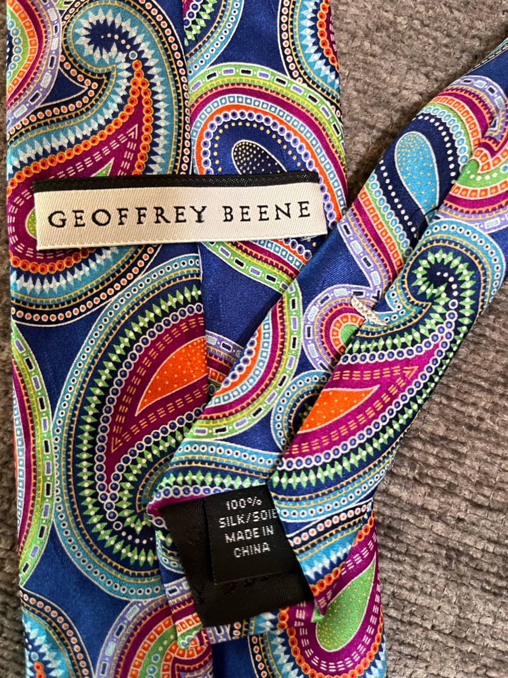 Geoffrey Beene Navy Paisley Silk Tie with Bright Multicolor Accents. 0021 - Picture 4 of 7